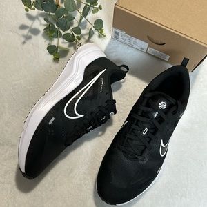 Nike Downshifter 12